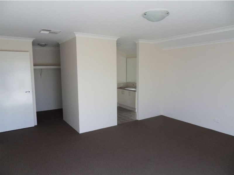10 Frost Bend, Piara Waters WA 6112