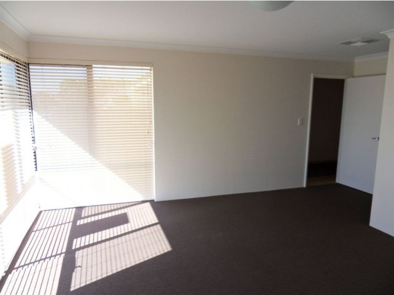 10 Frost Bend, Piara Waters WA 6112