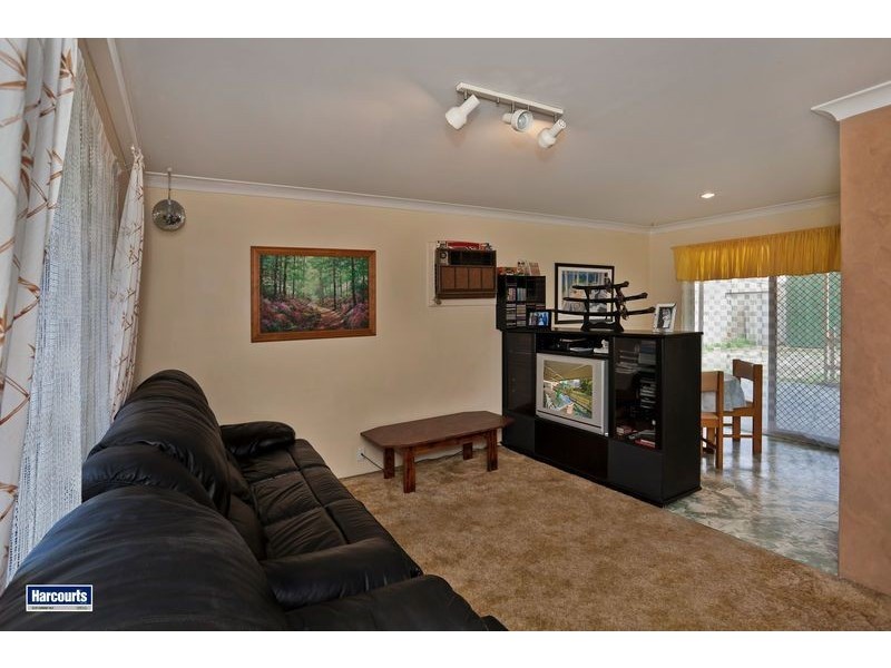9 Oakajee Crt, Gosnells WA 6110