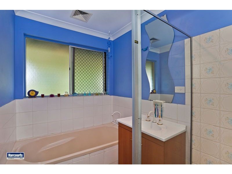 9 Oakajee Crt, Gosnells WA 6110