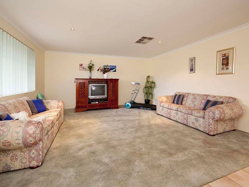 156 Southacre Drive, Canning Vale WA 6155