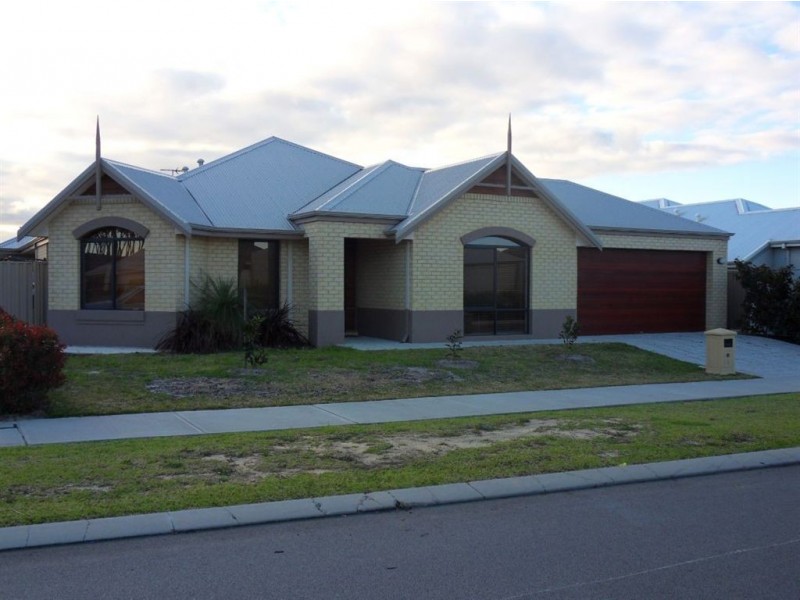 4 The Grandstand, Harrisdale WA 6112