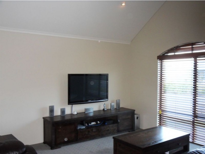 4 The Grandstand, Harrisdale WA 6112