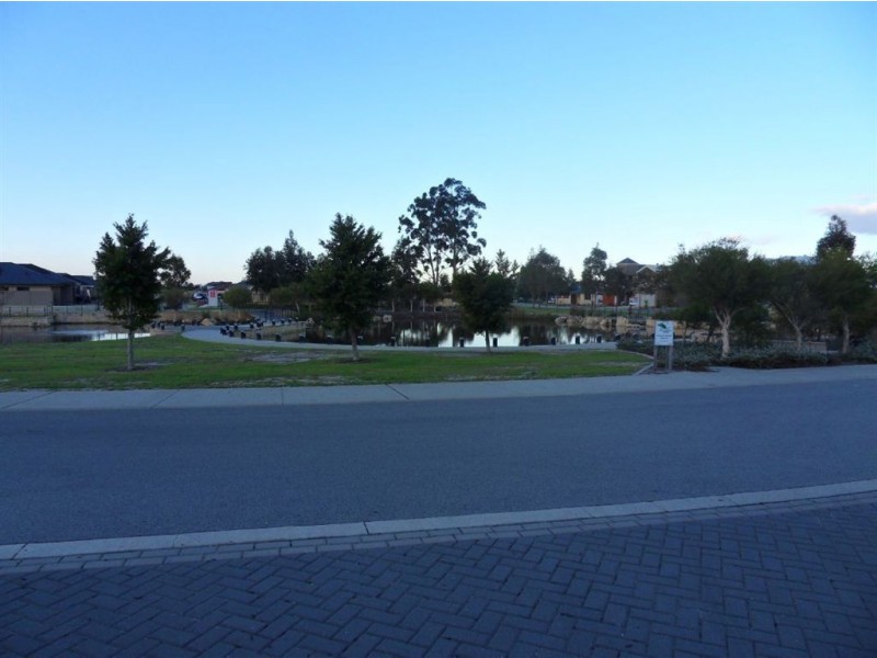 4 The Grandstand, Harrisdale WA 6112