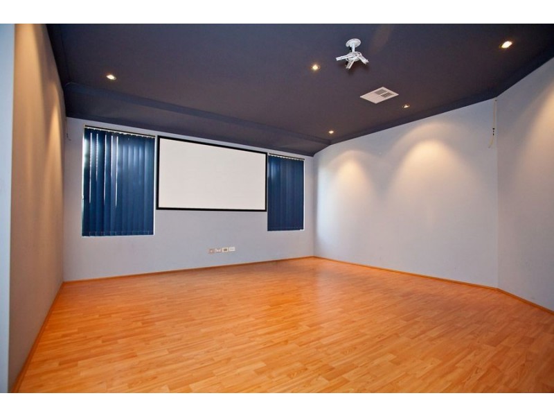 52 Ashmore Ave, Canning Vale WA 6155