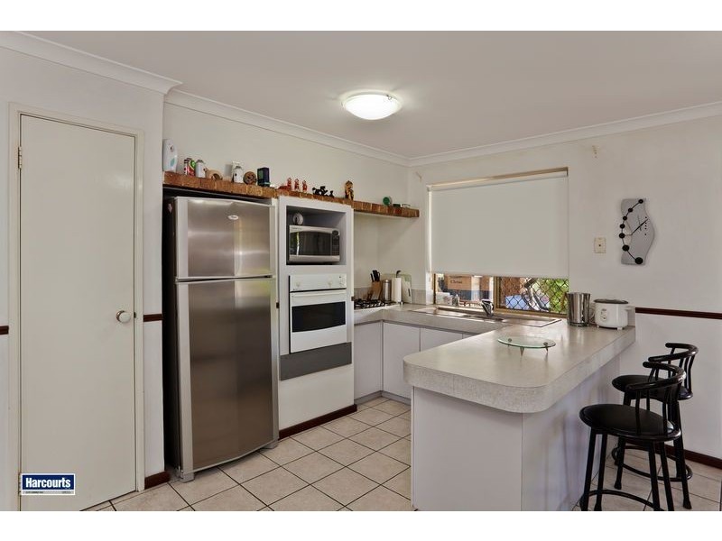 15 Rangeview Court, Maddington WA 6109