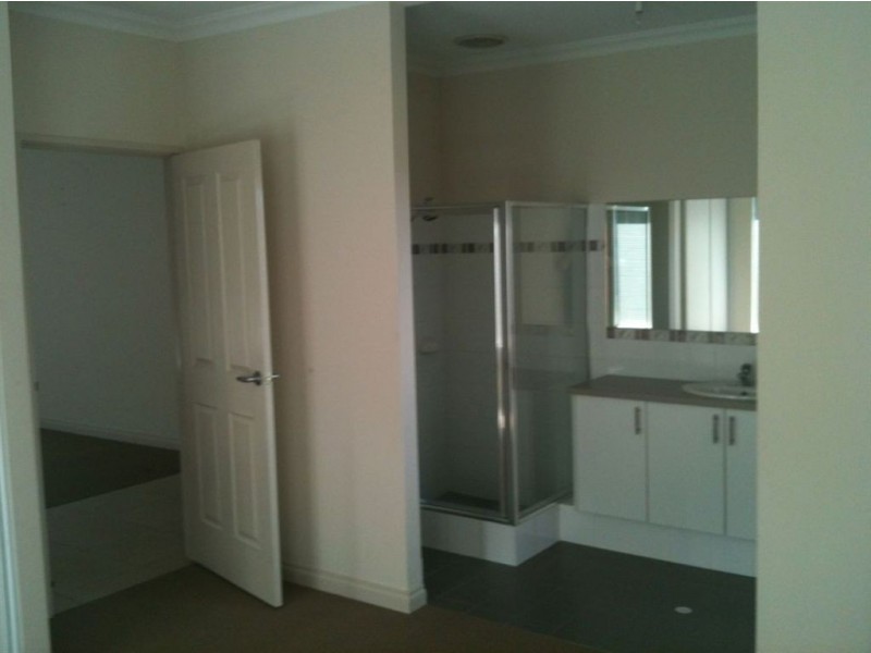 146 Fraser Road, Canning Vale WA 6155