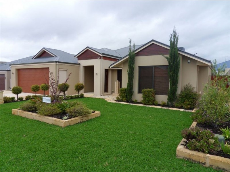 7 Emmet Parkway, Canning Vale WA 6155