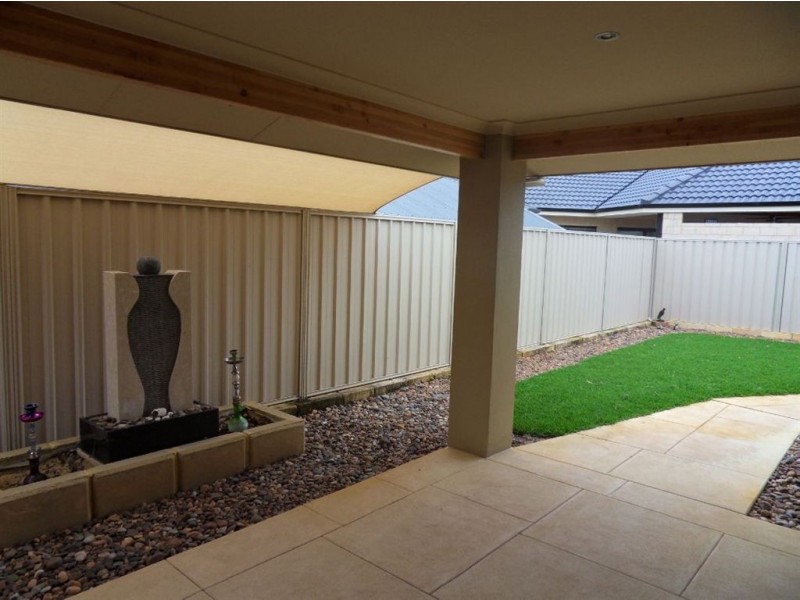 7 Emmet Parkway, Canning Vale WA 6155