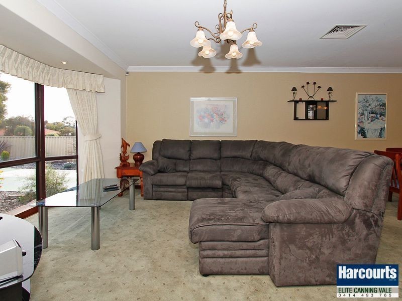 10 Redoubt Road, Willetton WA 6155