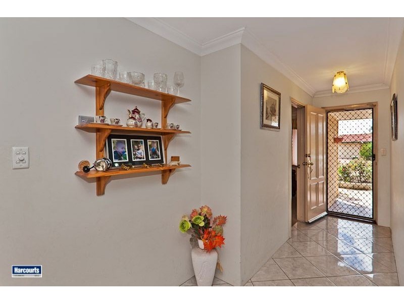 14 Barrul Place, Thornlie WA 6108