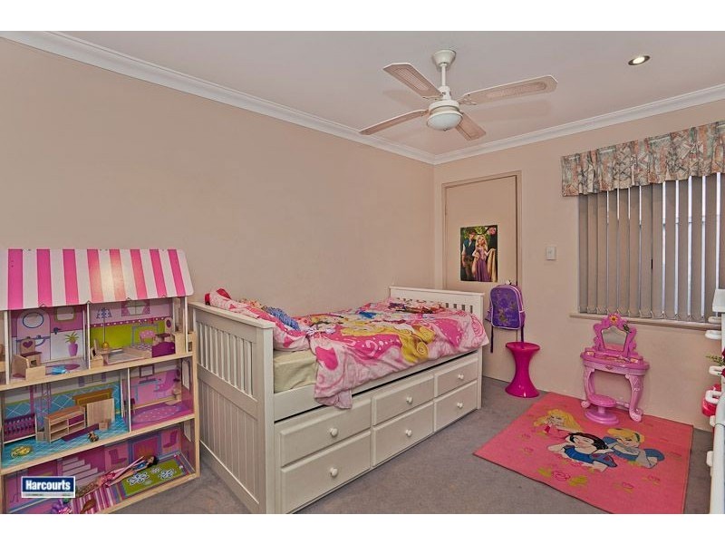 14 Barrul Place, Thornlie WA 6108