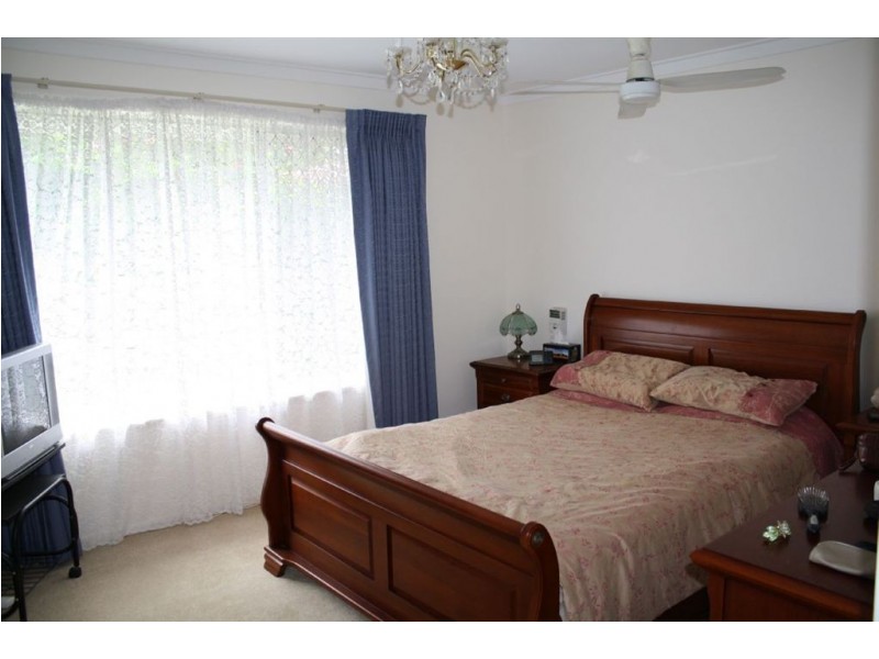 25 Pinetree Gully Road, Willetton WA 6155