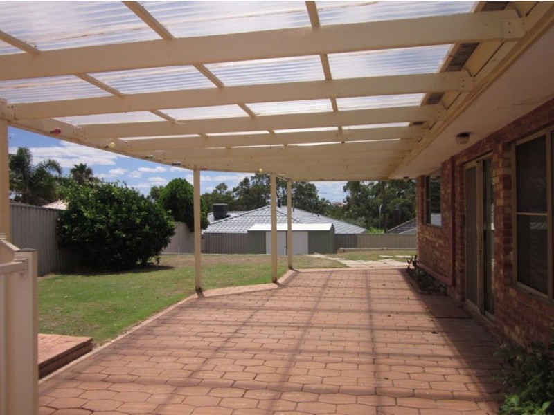 4 Fern Place, Woodvale WA 6026