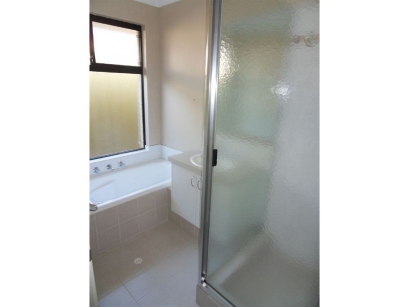 20 Peartree Terrace, Seville Grove WA 6112