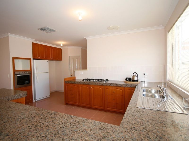 227 Warton Road, Thornlie WA 6108
