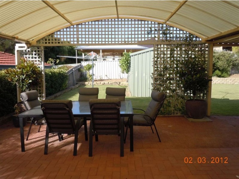 12 Woodland Dale, Canning Vale WA 6155