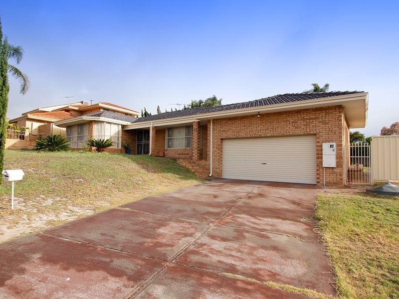 62 Merrifield Cir, Leeming WA 6149