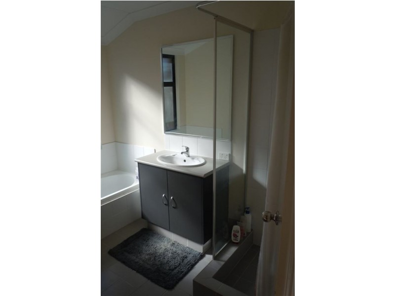 11 Gilman Court, Piara Waters WA 6112