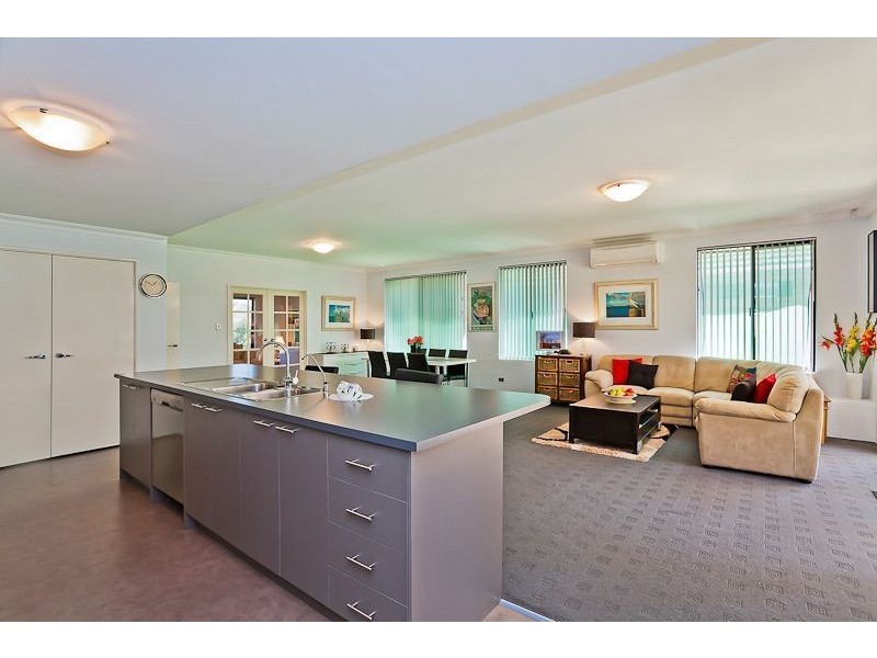 72 Goodwood Way, Canning Vale WA 6155