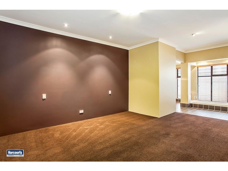 25 Holmes Street, Southern River WA 6110