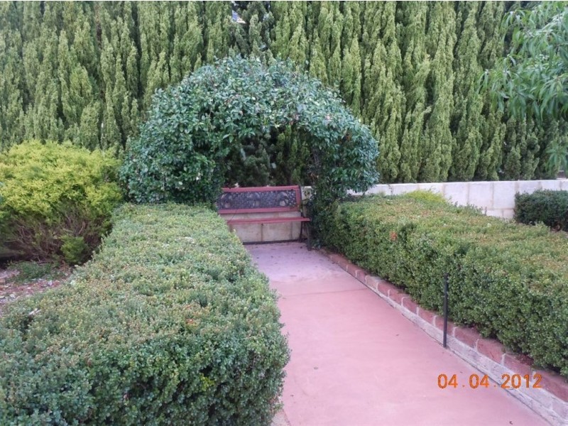 23 Richon Heights, Mount Richon WA 6112