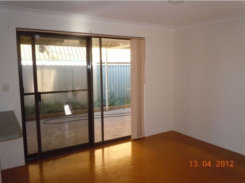 2/81 Crandon Street, Gosnells WA 6110