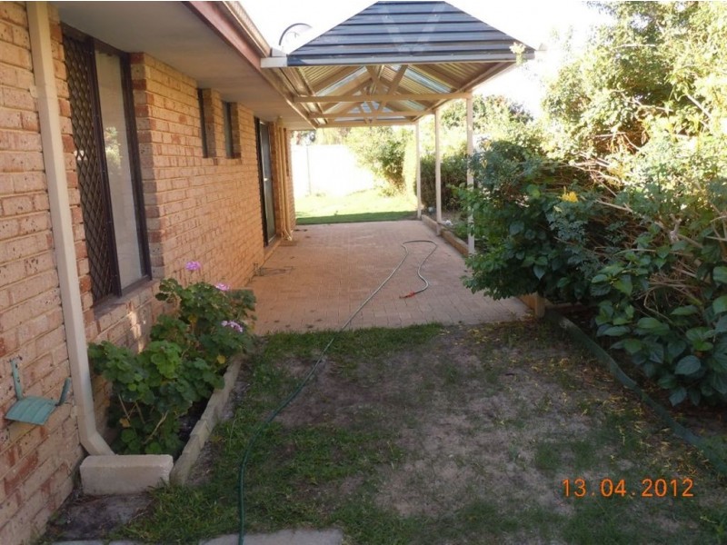 2/81 Crandon Street, Gosnells WA 6110