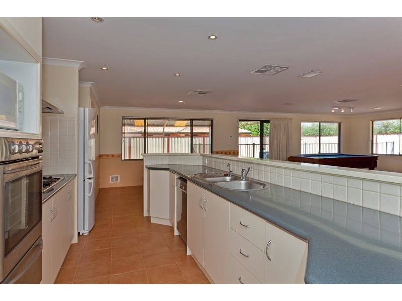 21 Antigua Place, Southern River WA 6110