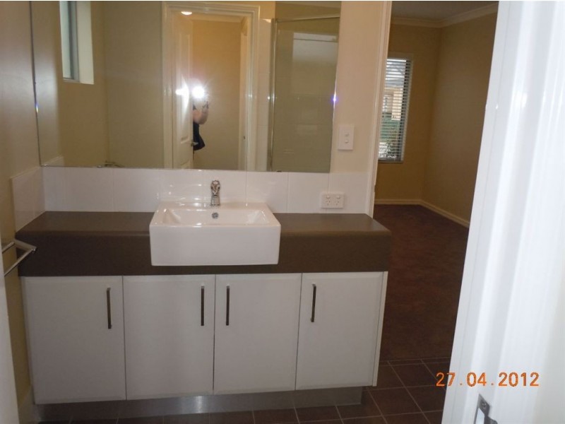 18 Tricia Court, Shelley WA 6148