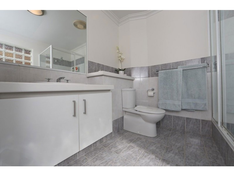 6/11 Macleod Road, Applecross WA 6153