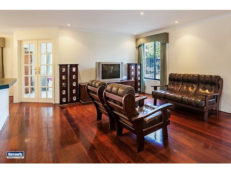 64 Bremner Circle, Canning Vale WA 6155