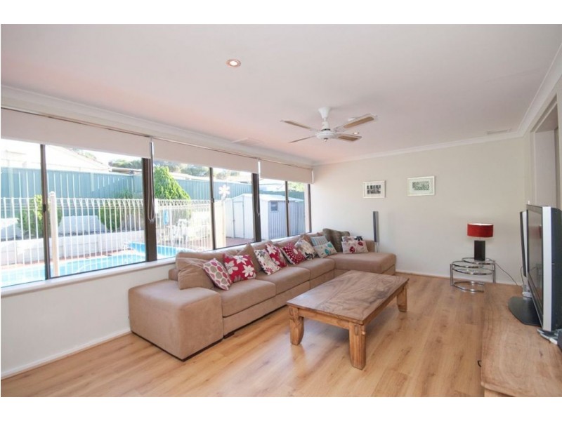 33 McKenzie Road, Samson WA 6163