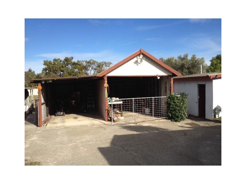 167 Crandon St, Gosnells WA 6110