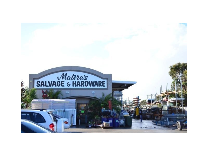 838 North Lake Road, Cockburn Central WA 6164