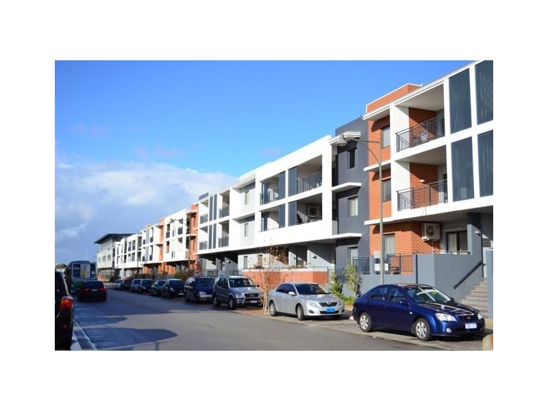 838 North Lake Road, Cockburn Central WA 6164