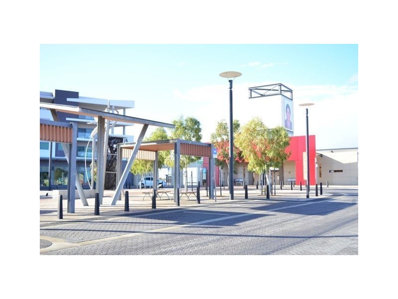 838 North Lake Road, Cockburn Central WA 6164