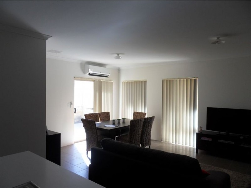 66a Amherst Road, Canning Vale WA 6155