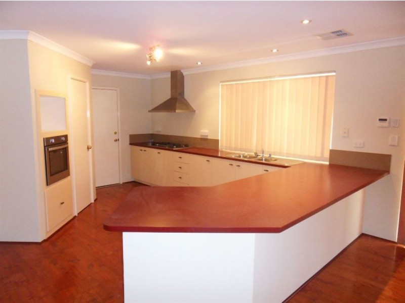 5 McKenzie Corner, Bertram WA 6167