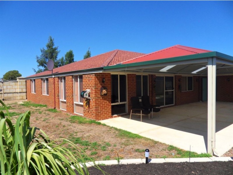 5 McKenzie Corner, Bertram WA 6167