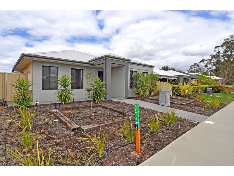 146 Fraser Road North, Canning Vale WA 6155