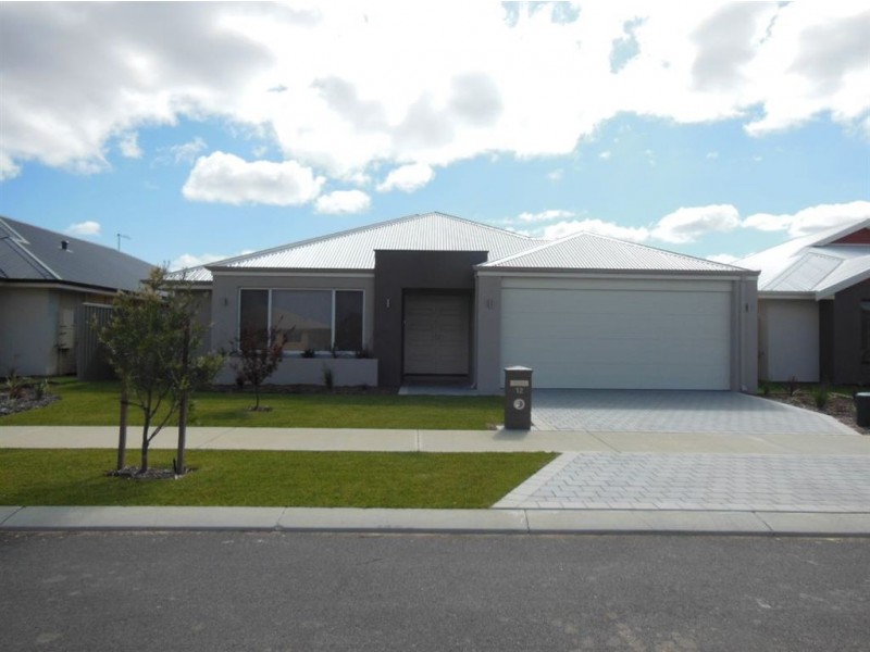 12 Chatham Way, Harrisdale WA 6112