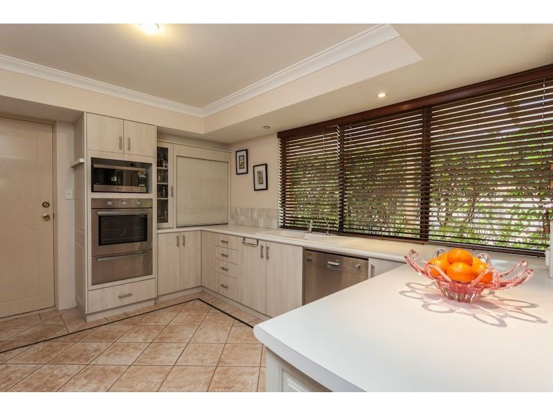 1 Everglades Close, Bibra Lake WA 6163