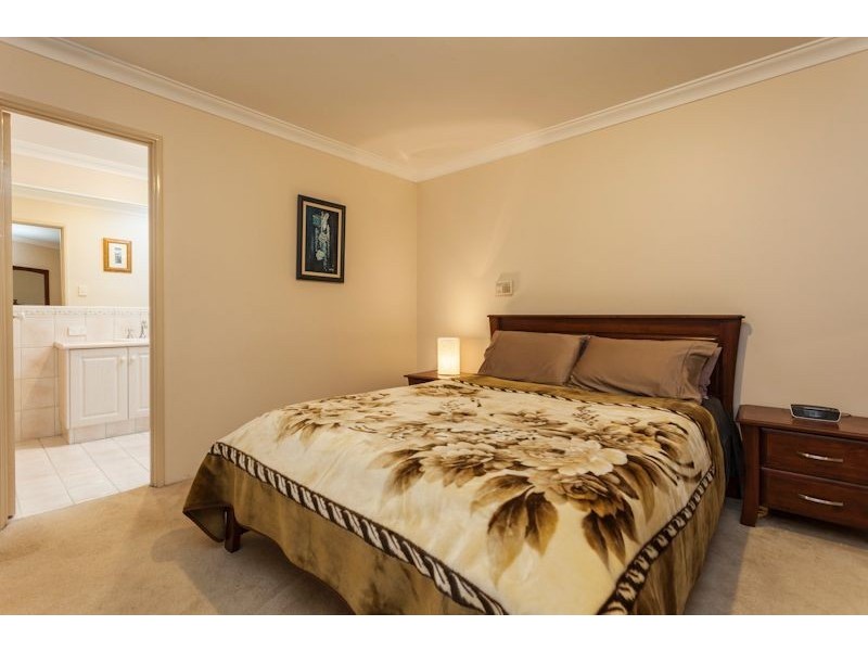 1 Everglades Close, Bibra Lake WA 6163