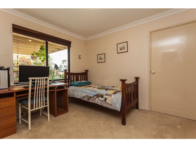 1 Everglades Close, Bibra Lake WA 6163