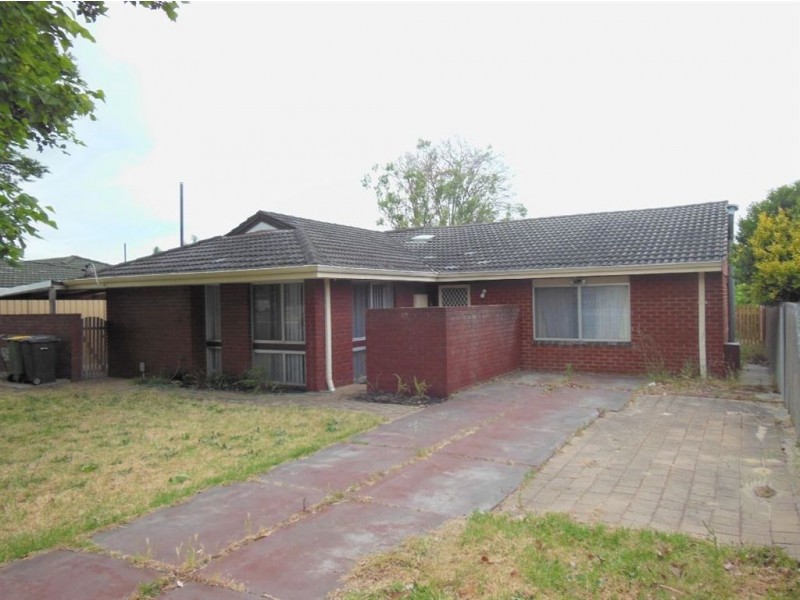 16 Tooting Street, Beckenham WA 6107