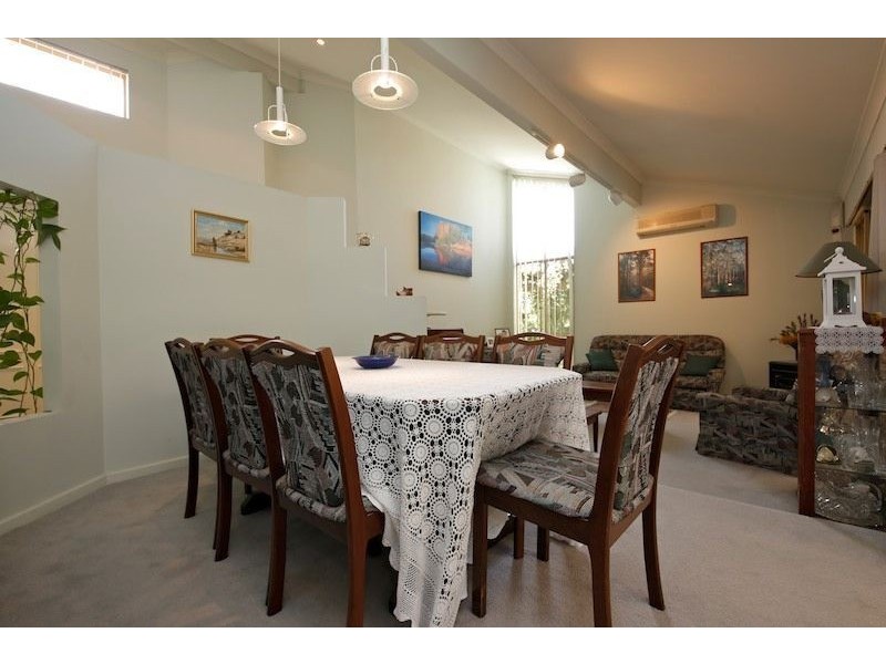 8 Kirby Way, Samson WA 6163