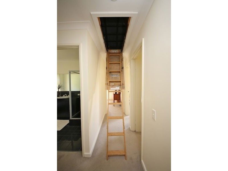 8 Kirby Way, Samson WA 6163