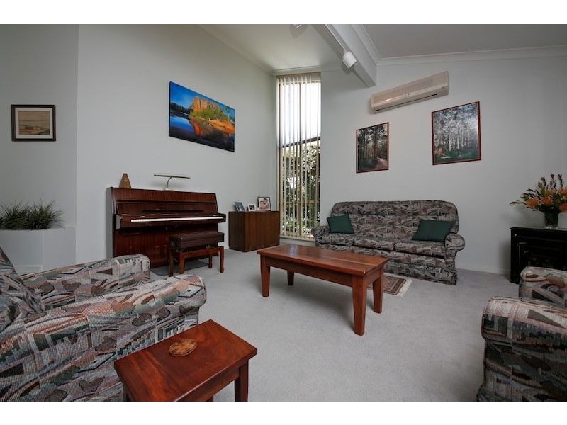 8 Kirby Way, Samson WA 6163