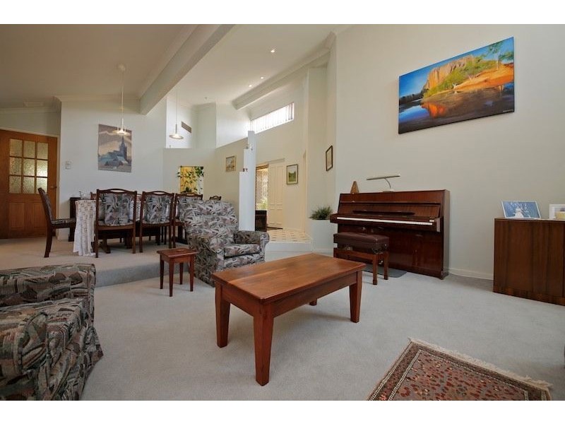 8 Kirby Way, Samson WA 6163